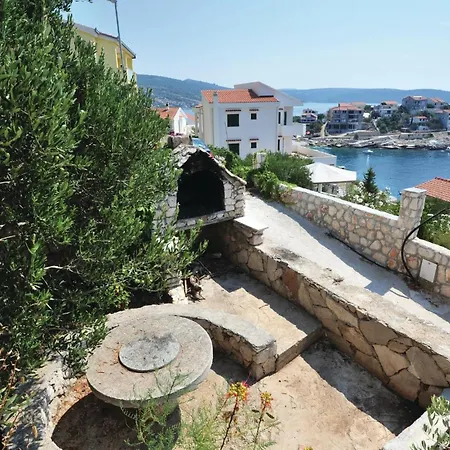 بيت للعطل Beautiful In Sevid سيفيد