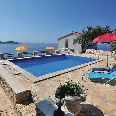 Beautiful In Sevid بيت للعطل *