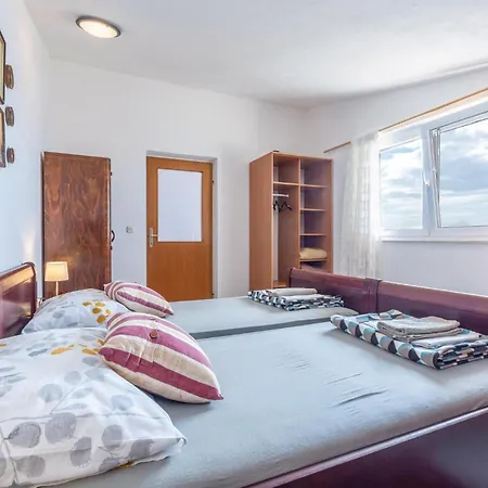 Beautiful In Sevid بيت للعطل *