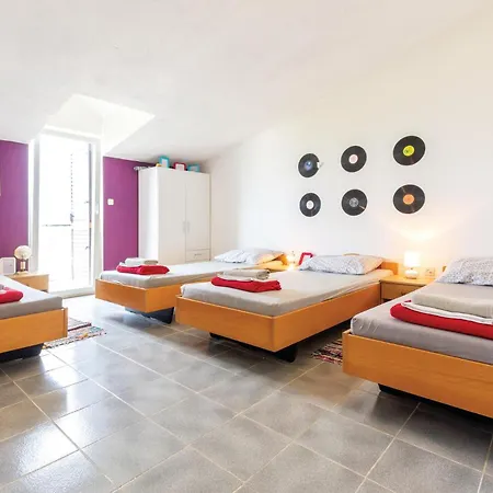 بيت للعطل Beautiful In Sevid *