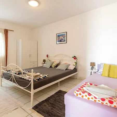 Beautiful In Sevid بيت للعطل *